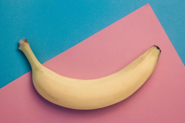 Le top 10 des aliments crus liés à une meilleure santé mentale Bananes, avocats et tous les aliments riches en potassium régulent la calcification des artères