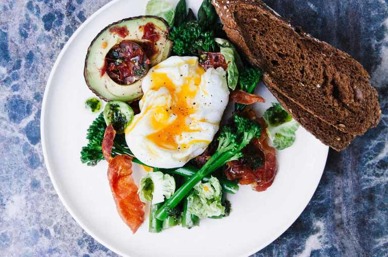 Bienfaits du régime méditerranéen dans l'alimentation des femmes adultes