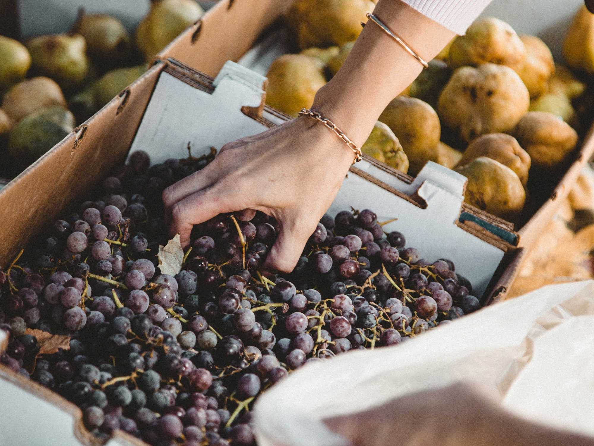 Rayon fruits et légumes : son emplacement peut aider les jeunes à mieux manger