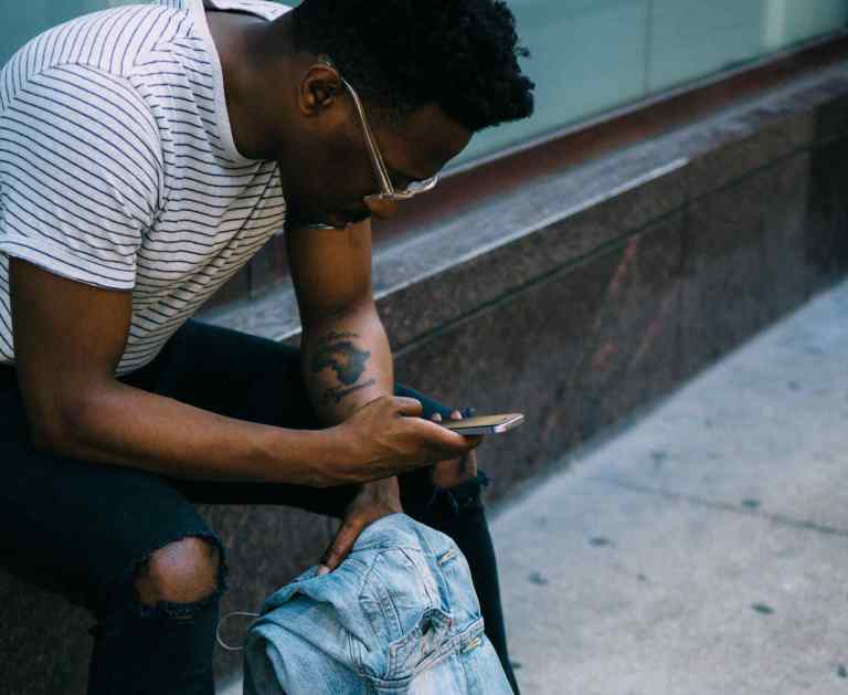 Réseaux sociaux et identité numérique