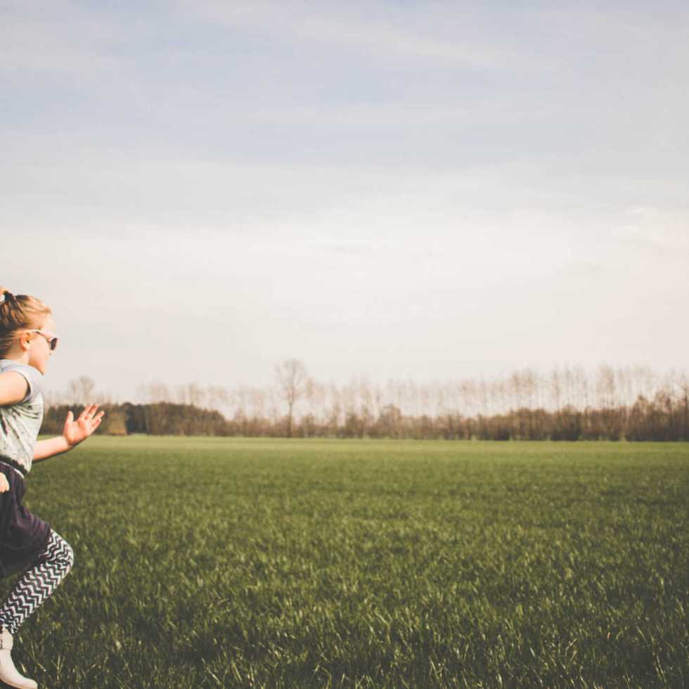 Grandir proche de la nature réduit jusqu'à 55% le risque de troubles mentaux