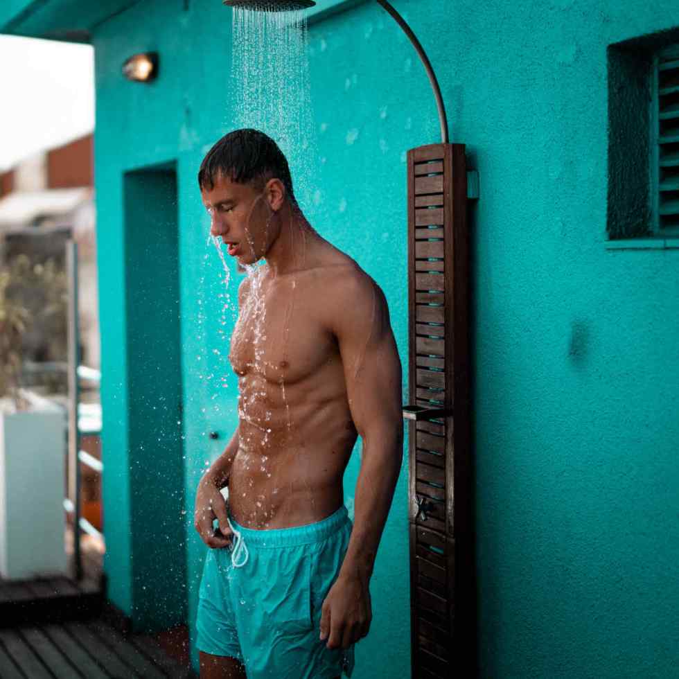 Quels sont les avantages de prendre une douche froide ?