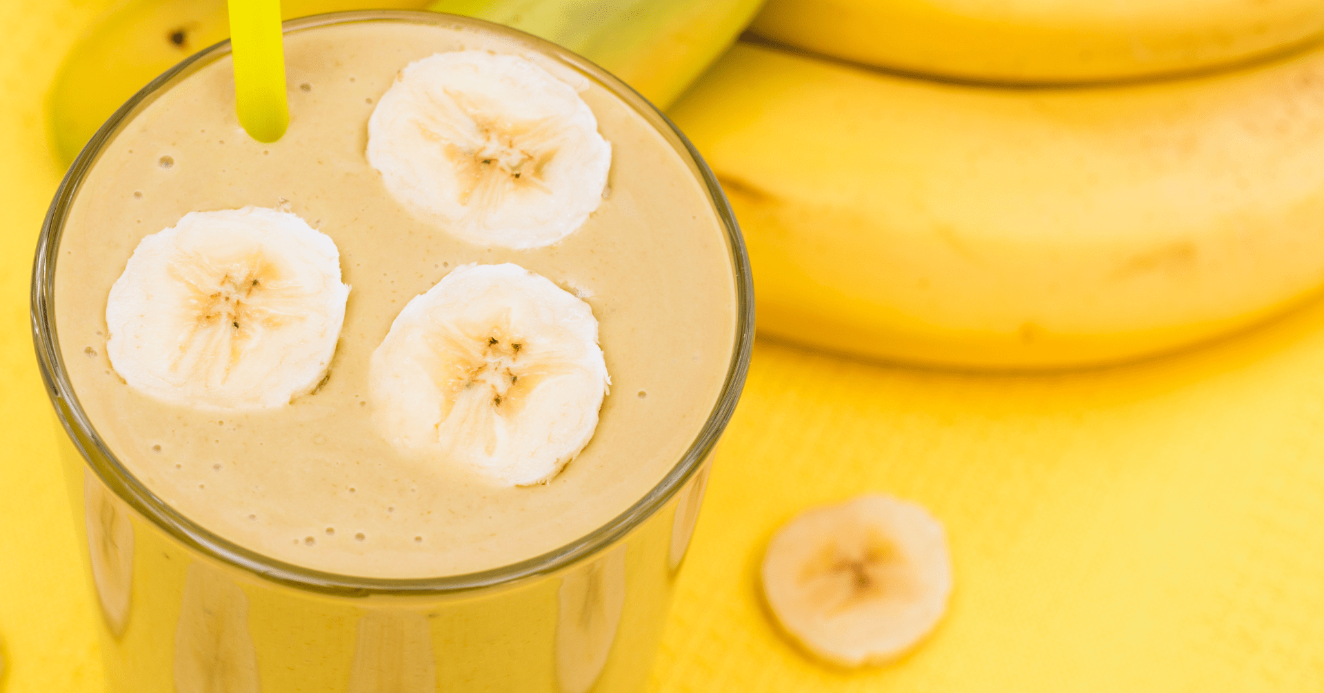 Smoothie banane et baies : pourquoi cette combinaison réduit l'absorption des flavanols de 84 %
